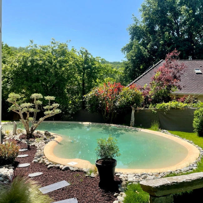 Piscine lagon publique pour hôtels, campings, gîtes et collectivités 