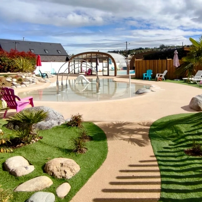 Piscine lagon publique pour hôtels, campings, gîtes et collectivités 