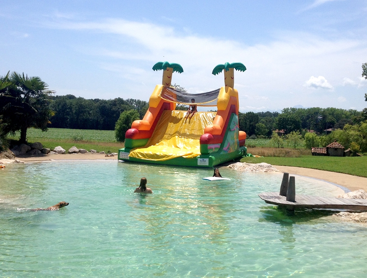Piscine lagon publique pour hôtels, campings, gîtes et collectivités 